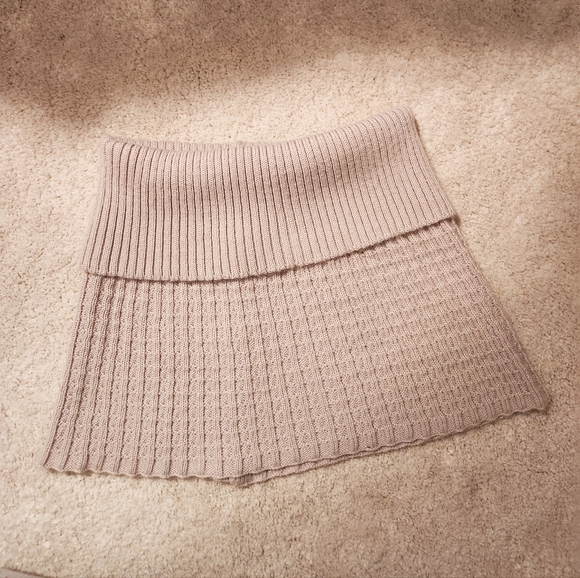 Knit neck/ bum warmer - Picture 5 of 5